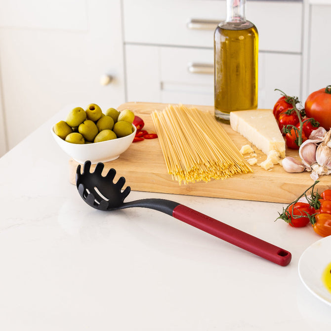 Spaghetti spoon
