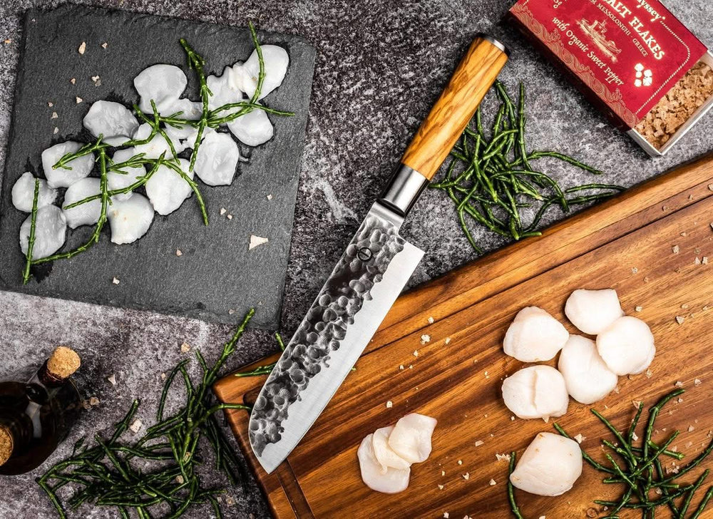 Forged Santoku knife Olive 18 cm