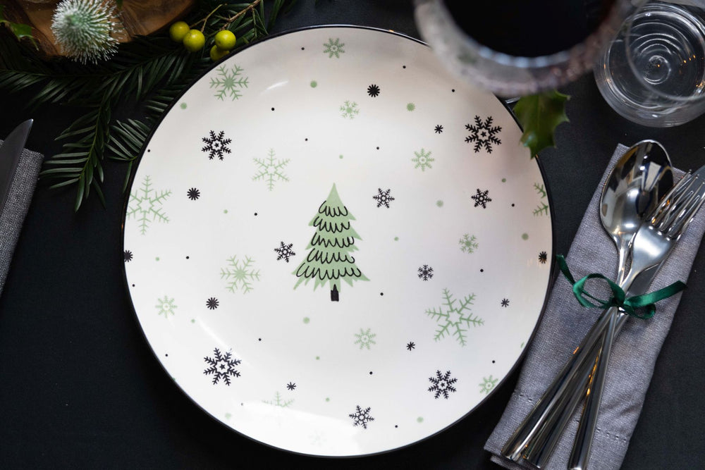 Cookinglife Christmas Dinnerware Set Green 18-piece / 6 persons - 6 dinner plates, 6 breakfast plates & 6 bowls