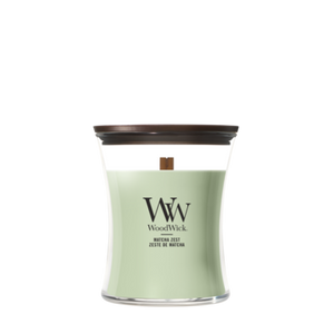 WoodWick Scented Candle Medium Matcha Zest - 11 cm / ø 10 cm - Scented Candle in Glass - Wooden Wick