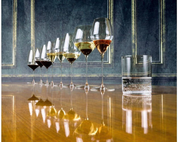 Set de copas de vino Riedel Veloce - Cabernet / Merlot, Pinot Noir / Nebbiolo, Riesling y Chardonnay - 4 unidades