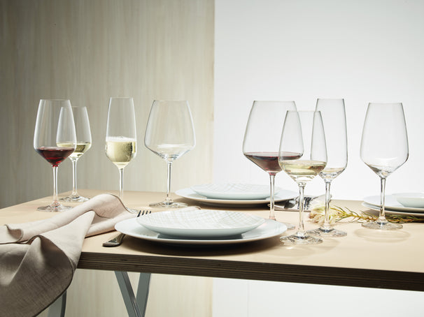 Schott Zwiesel Wine glass set (champagne glasses. white wine glasses & red wine glasses) Tulip - 18 piece set