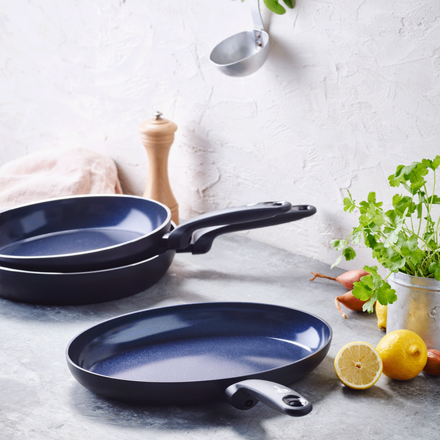 Tips for preparing fish in a fish pan
