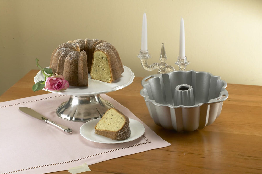 Nordic Ware Bundt Pan Anniversary Gold - Cast Aluminum - ø 27 cm