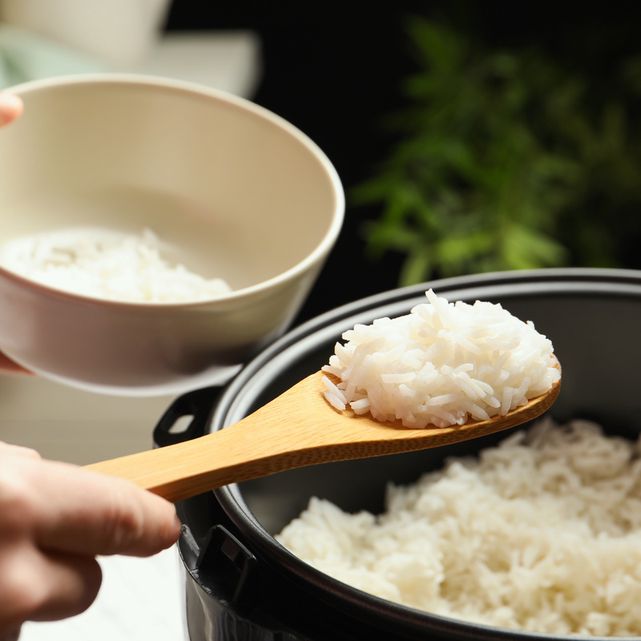 Using a rice cooker