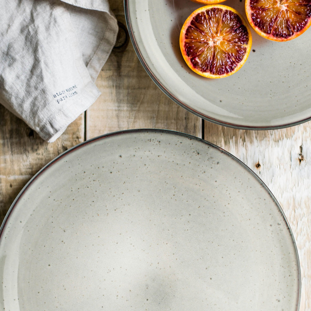 ONA Dinnerware Set Freckles Green 12-piece / 4 people - 4 dinner plates, 4 side plates, and 4 bowls