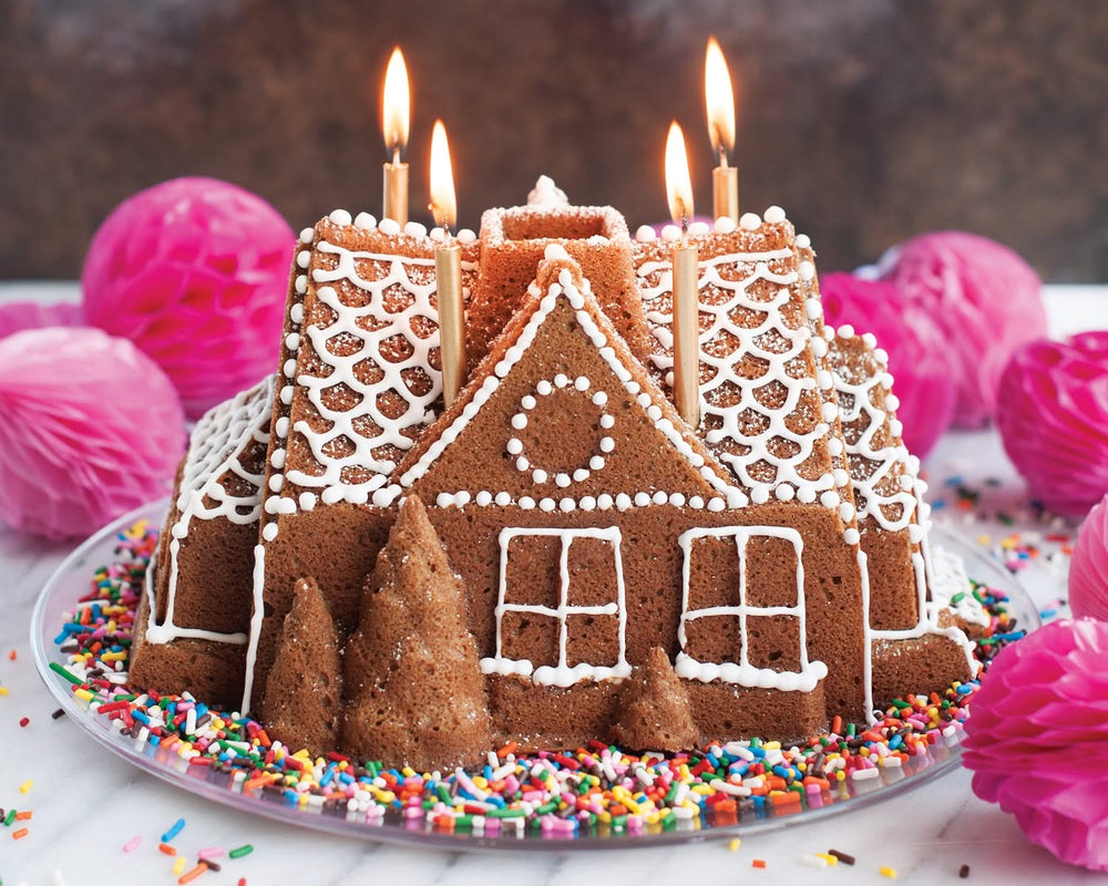 Nordic Ware Bundt Pan Gingerbread House Silver - Cast Aluminum - 26 x 20 cm