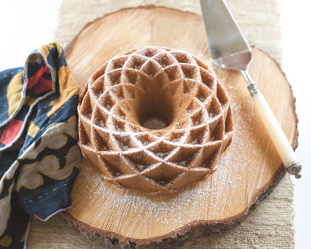 Nordic Ware Bundt Pan Jubilee Gold - Cast Aluminum - ø 25 cm
