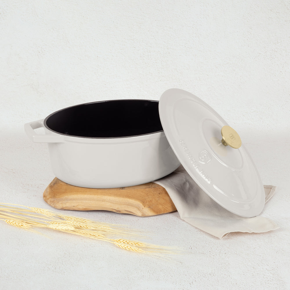BerlingerHaus Casserole Matte Cream Oval - Cast Iron - 30 x 22 cm - Suitable for All Heat Sources - Enameled Non-Stick Coating