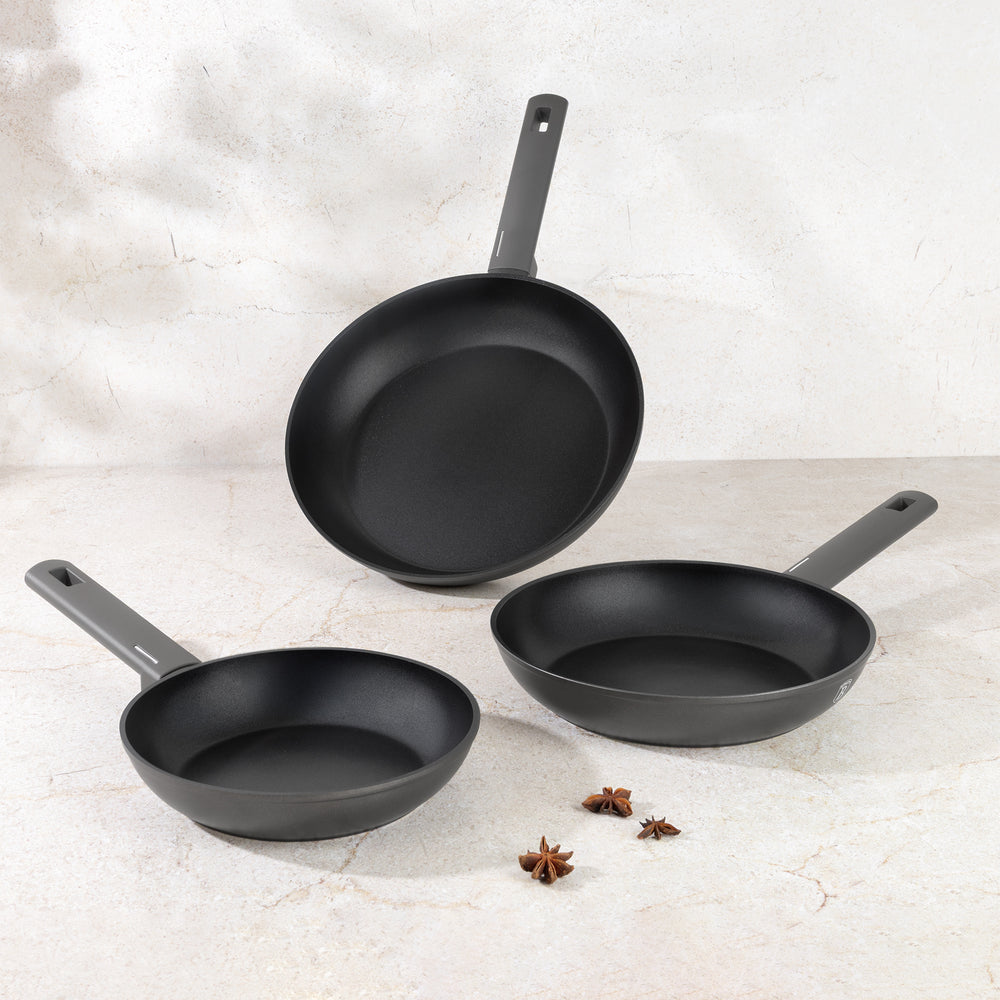 BerlingerHaus Frying Pan Set Matte Anthracite 3-Piece - ø 20, 24 & 28 cm - suitable for all heat sources - standard non-stick coating