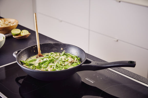 Wok Beka Energy R con asa opuesta ø 30 cm - capa antiadherente cerámica