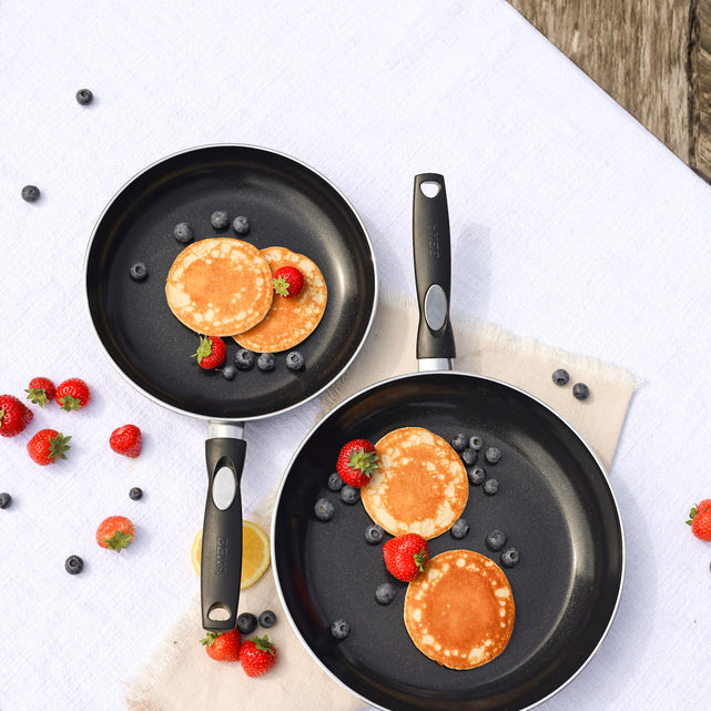 What do you cook on in a PFAS-free frying pan, and how long will it last?