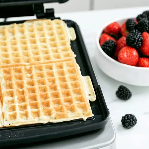 GreenPan Waffle Maker - Black - including 2 sets of waffle plates - ceramic non-stick coating