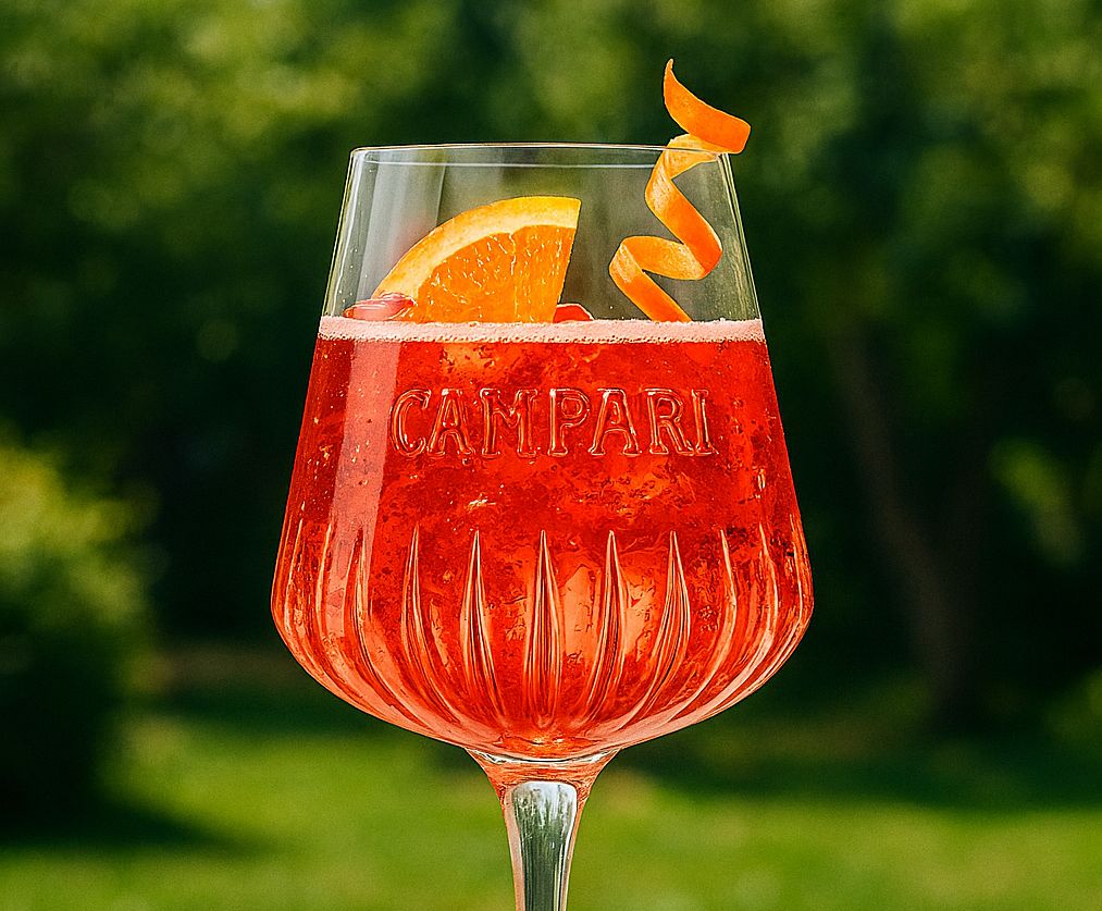 The perfect blend of two Italian spirit staples, Campari and vermouth, and soda