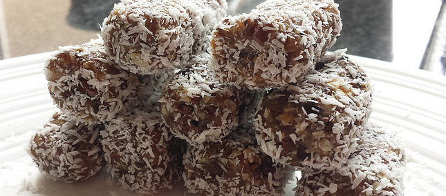 Healthy candy bars made from dates, oats and cacao