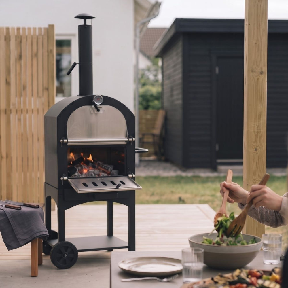 Cookinglife Charcoal BBQ Pizza Oven Fire & Flavour - 156 cm high - Includes Pizza Stone & Grill Grates - Black