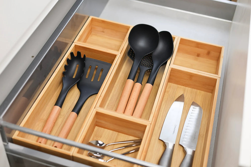 Cookinglife Cookware set - Cookware set - black wood 5 pieces - Slotted spoon, soup ladle, spaghetti spoon, spatula & serving spoon
