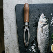 Crafts La Marée Fish Scaler Walnut - 21.4 cm
