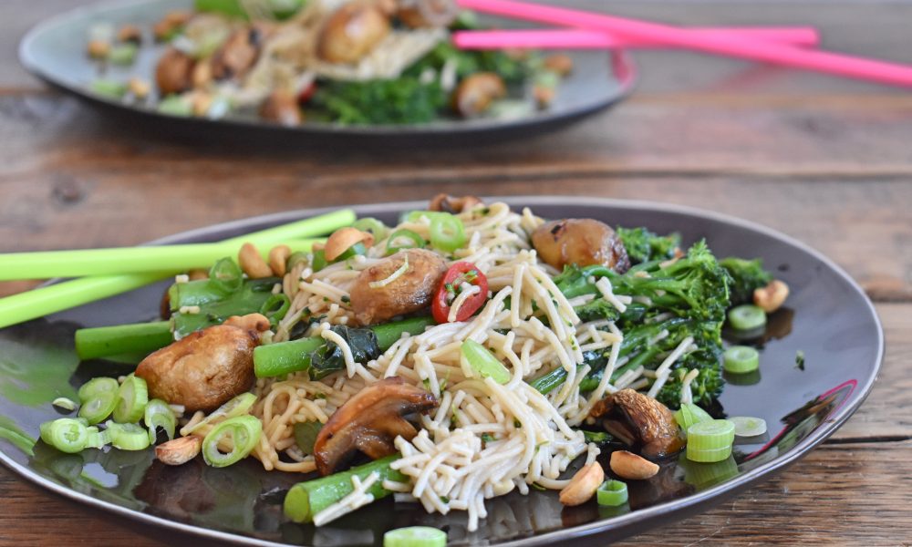 A nourishing noodle dish with teriyaki mushrooms and crunchy peanuts