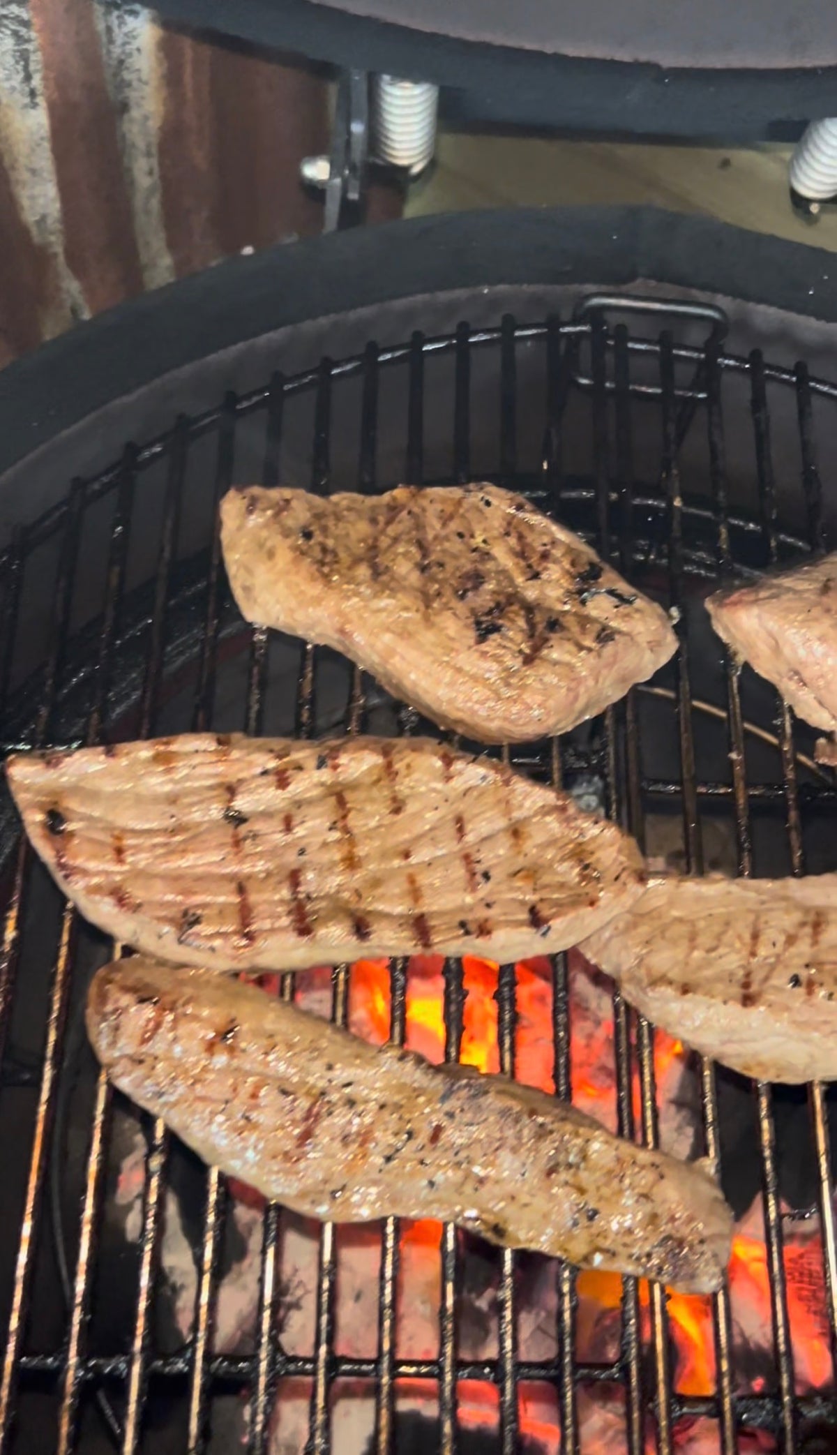 The legendary Loetje steak, now from your own kamado
