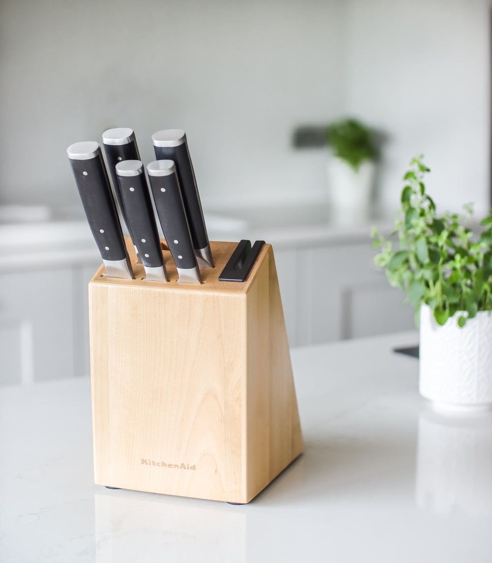 KitchenAid Knife Block Gourmet Birchwood 6-piece - Integrated Knife Sharpener