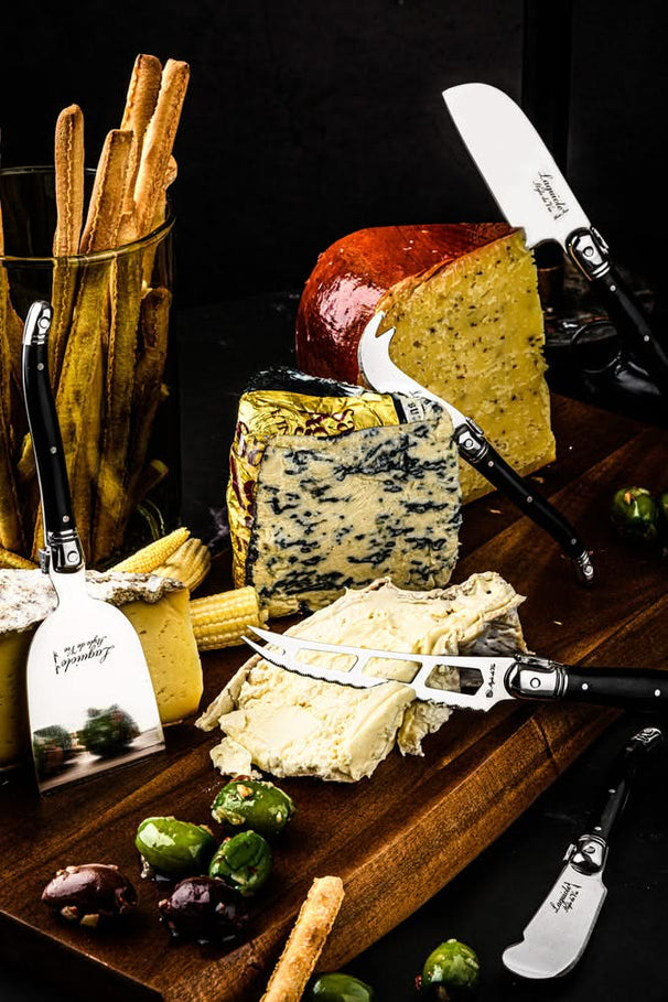 Cuchillos para queso con tabla Laguiole Style de Vie Línea Premium - Negro