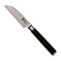 Kai Groentemes Shun Classic 9 cm damaststaal met zwart heft, vrijstaand op witte achtergrond