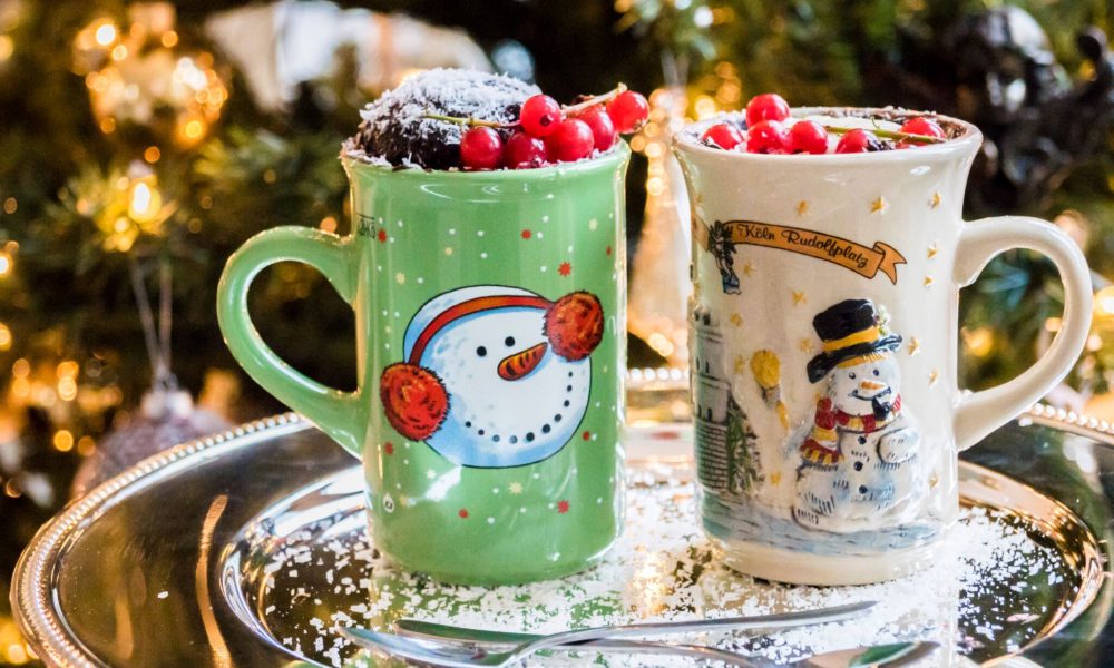 A festive chocolate mugcake ready in one minute