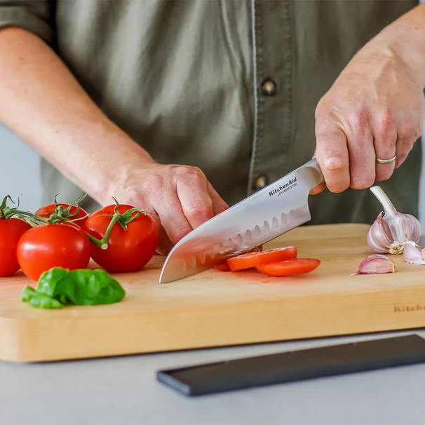 Cuchillo Santoku Gourmet 18 cm + protector de cuchillo gratis