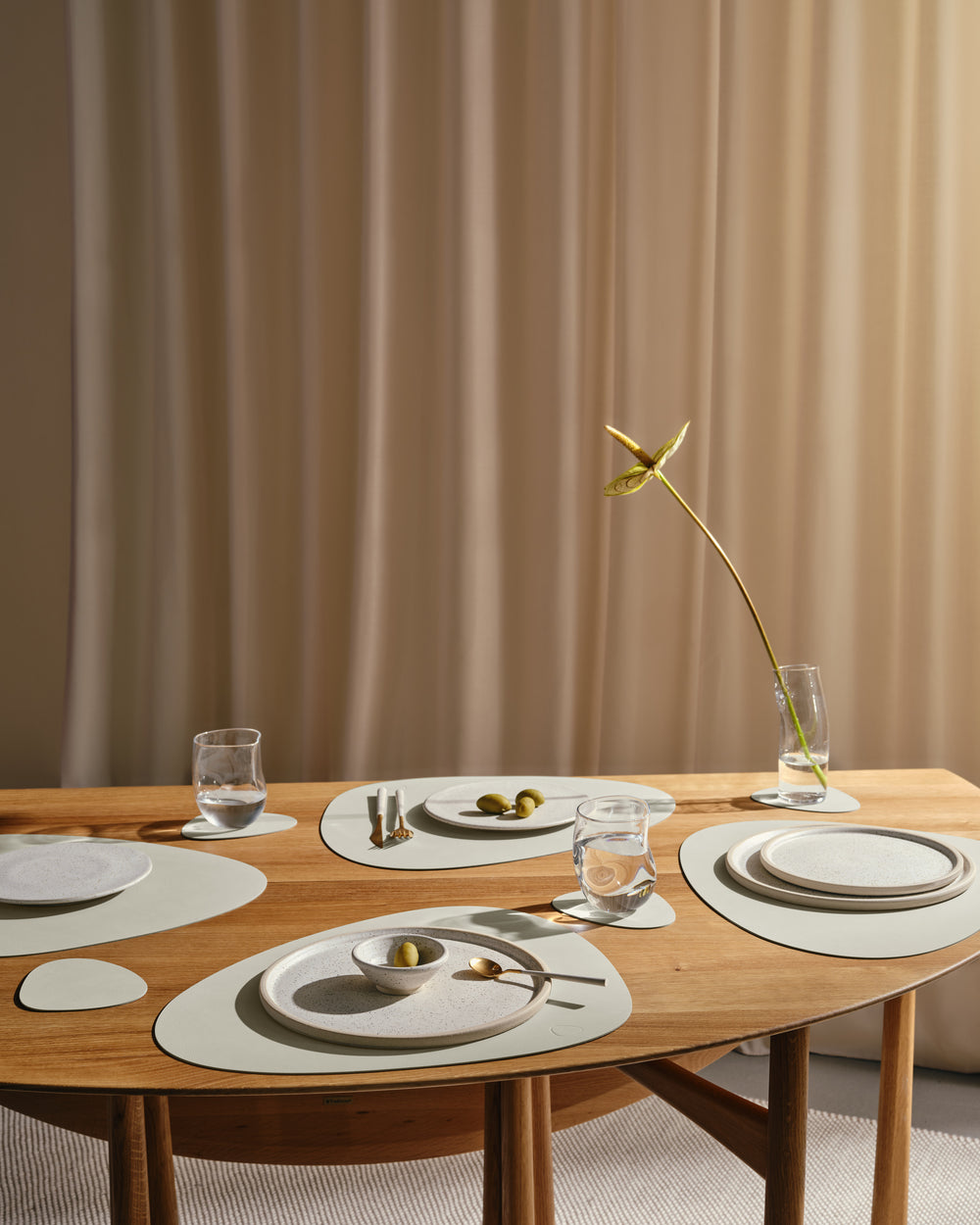 LIND DNA Coasters Nupo - Leather - Linen - 13 x 11 cm - 4 pieces
