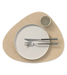 LIND DNA Placemats Nupo - Leather - Brown / Sand - double-sided - Curved - 44 x 37 cm - 2 pieces
