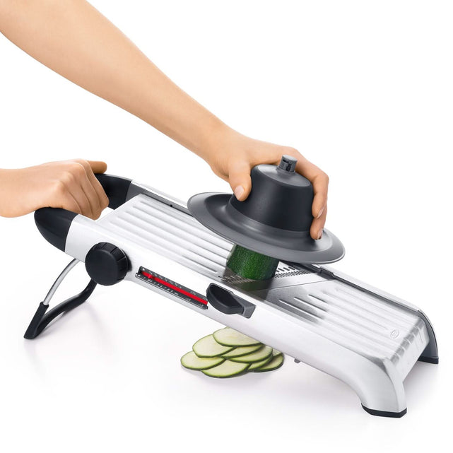 Step 3: Always use the food holder