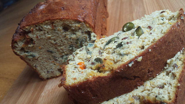 Gluten-free, nutritious bread with pumpkin and almond flour