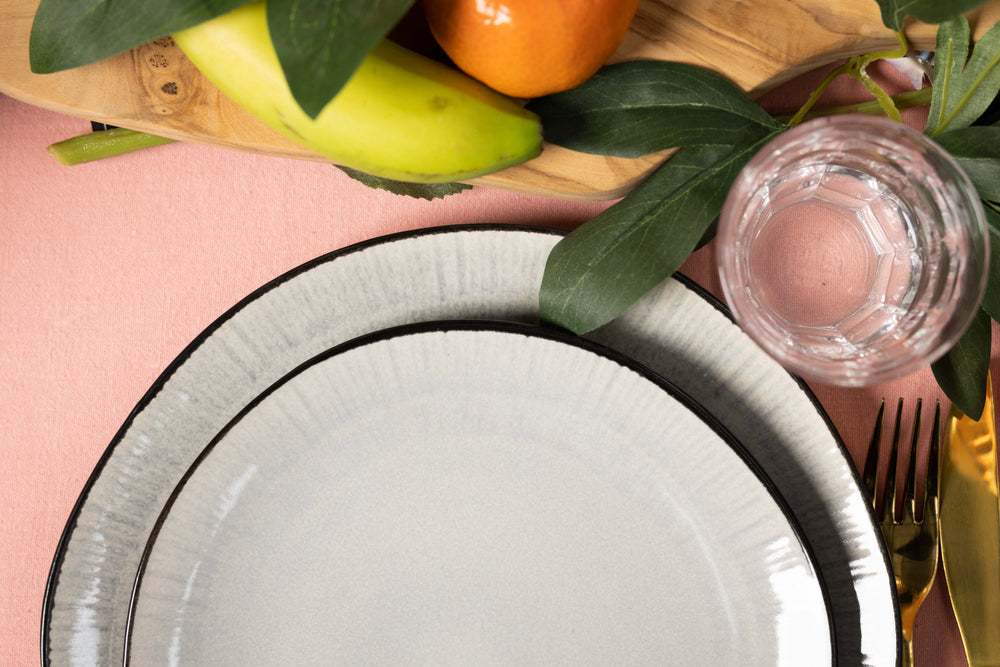 Cookinglife Dinnerware Set Nola Warm Grey - 18 pieces / 6 people - 6 dinner plates, 6 side plates, and 6 bowls
