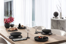 Villeroy & Boch Dinnerware Set La Boule Black 7-piece / 2 persons - 2 bowls, 2 dishes, 2 universal plates and 1 serving dish