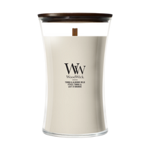 WoodWick Scented Candle Large Tonka & Almond Milk - 18 cm / ø 10 cm - Scented Candle in Glass - Wooden Wick