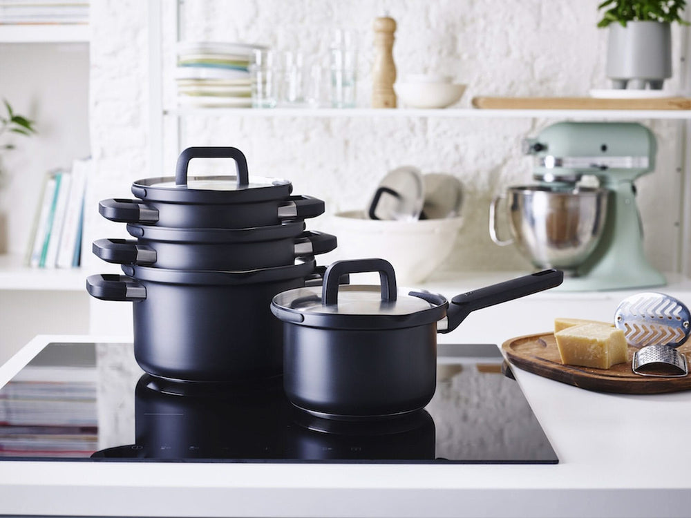 BK Cookware set Flow Cool Black 4-piece - Stainless Steel - cooking pots ø 16, 18, 20, saucepan ø 16cm