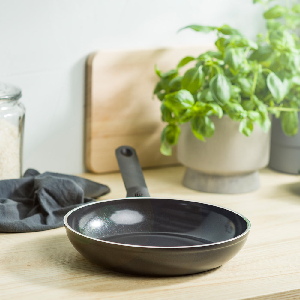 BK Koekenpan Easy Induction ø 28 cm - sfeerbeeld 2