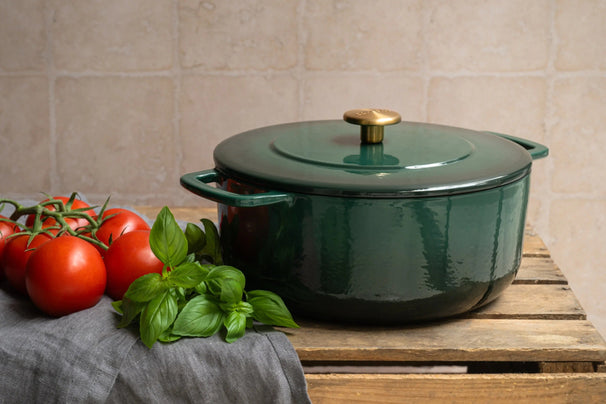 Combekk Cookware Set Cast Iron Holly Green 3-piece - Casserole ø 24, 28 cm & Frying Pan ø 26 cm