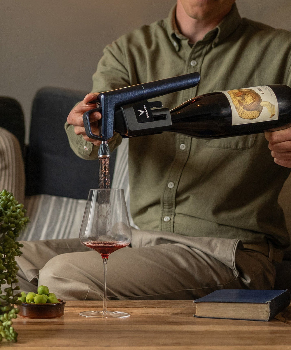 Coravin Wijnsysteem Timeless Six+ - Ocean Blue - Limited Edition - sfeerbeeld 4