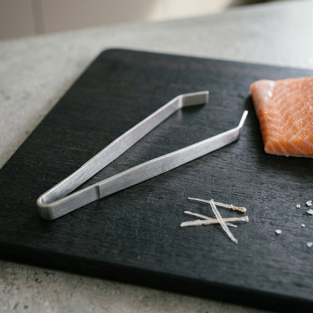 Crafts La Marée Fish Preparation Set 3-piece - Fish Bone Tweezers, Fish Scaler & Glove