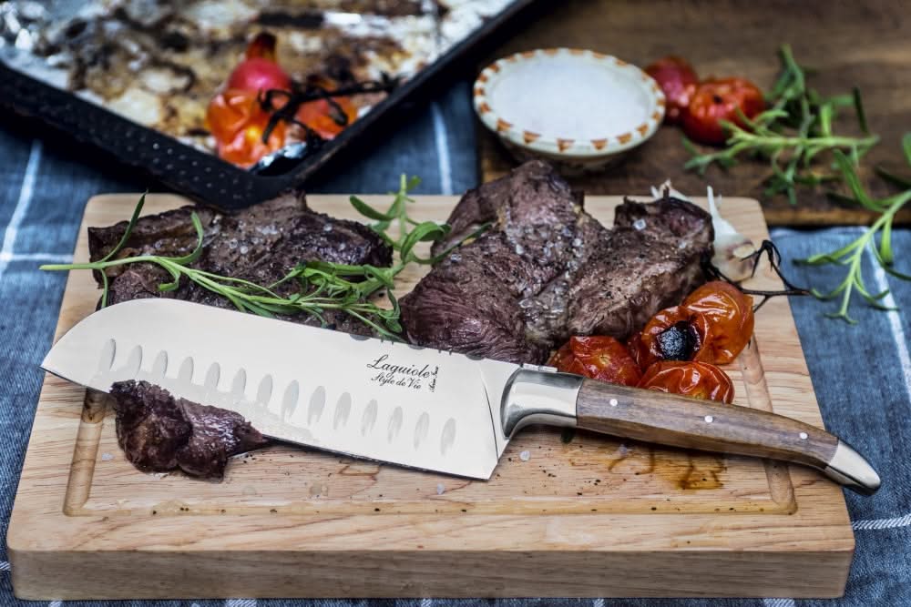 Cuchillo Santoku Laguiole Style de Vie Madera de olivo con tabla de cortar