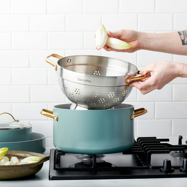 GreenPan Cooking Pot with Colander Padova Reserve Smokey Blue ø 24 cm / 5.7 Litres - ceramic non-stick coating