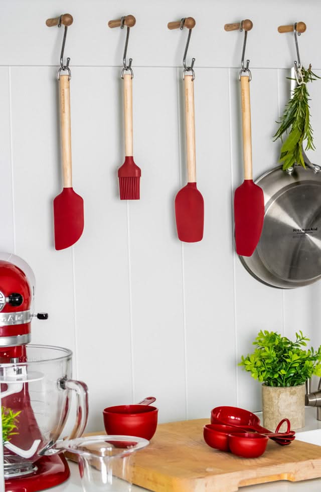 KitchenAid Spatula Core Birchwood Empire Red Silicone 32cm - Scraper Nonstick safe
