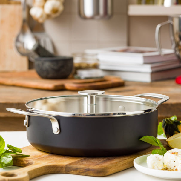 KitchenAid Sauté Pan with Lid Aluminium Matte Black ø 28 cm / 4.3 Litres - ceramic non-stick coating