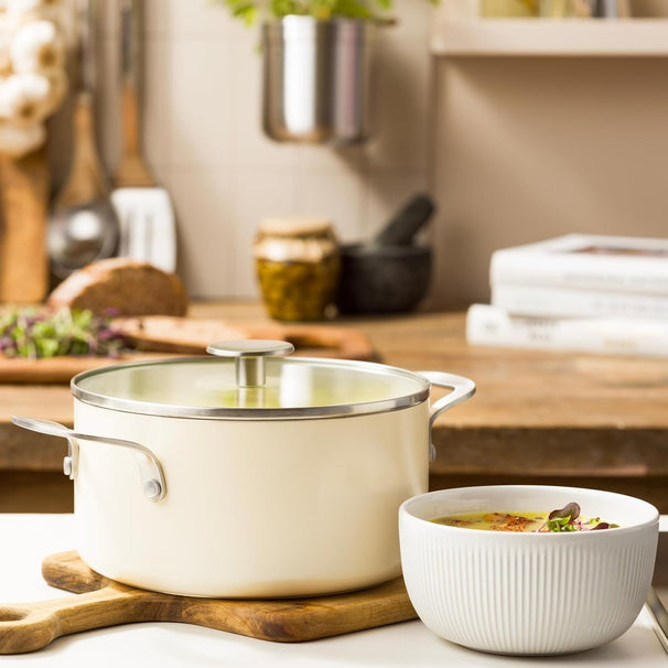 KitchenAid Olla Aluminio Almond Cream ø 20 cm / 3,1 litros - revestimiento antiadherente cerámico