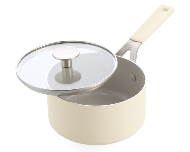 KitchenAid Saucepan Aluminium Almond Cream ø 16 cm / 1.6 Litres - with lid - ceramic non-stick coating