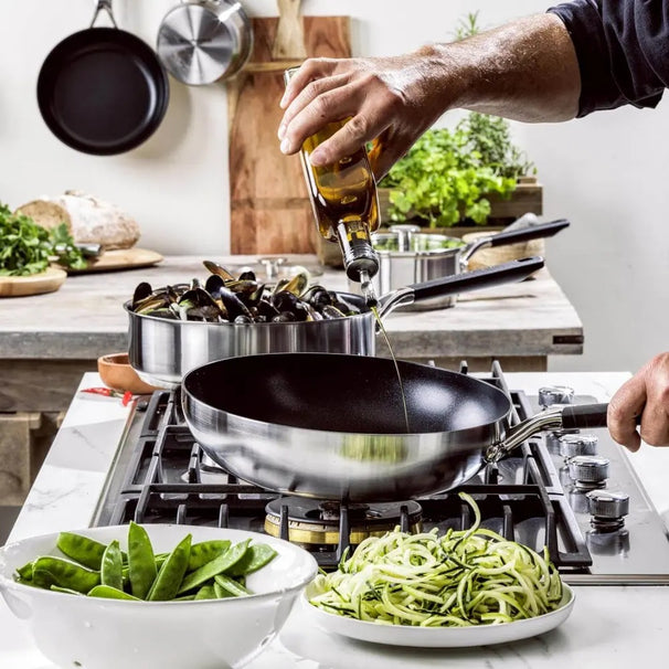 KitchenAid Wok Pan Classic Stainless Steel ø 28 cm / 3.7 Litres - ceramic non-stick coating