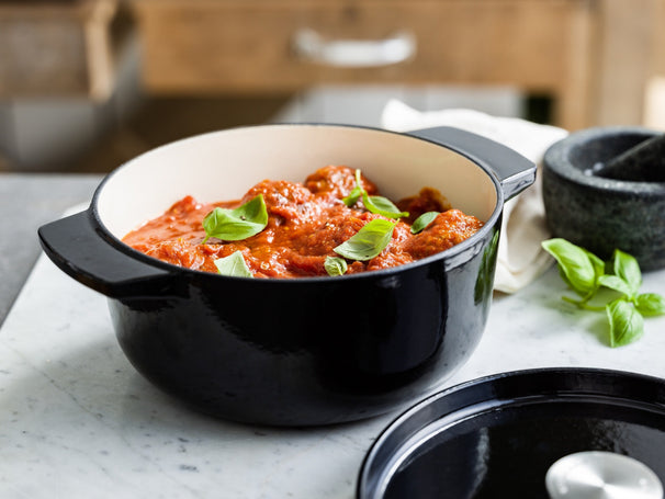 KitchenAid Casserole Cast Iron Onyx Black ø 22 cm / 3.3 Litres - enamelled non-stick coating