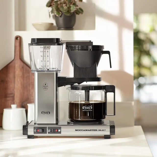 Descaling a coffee maker